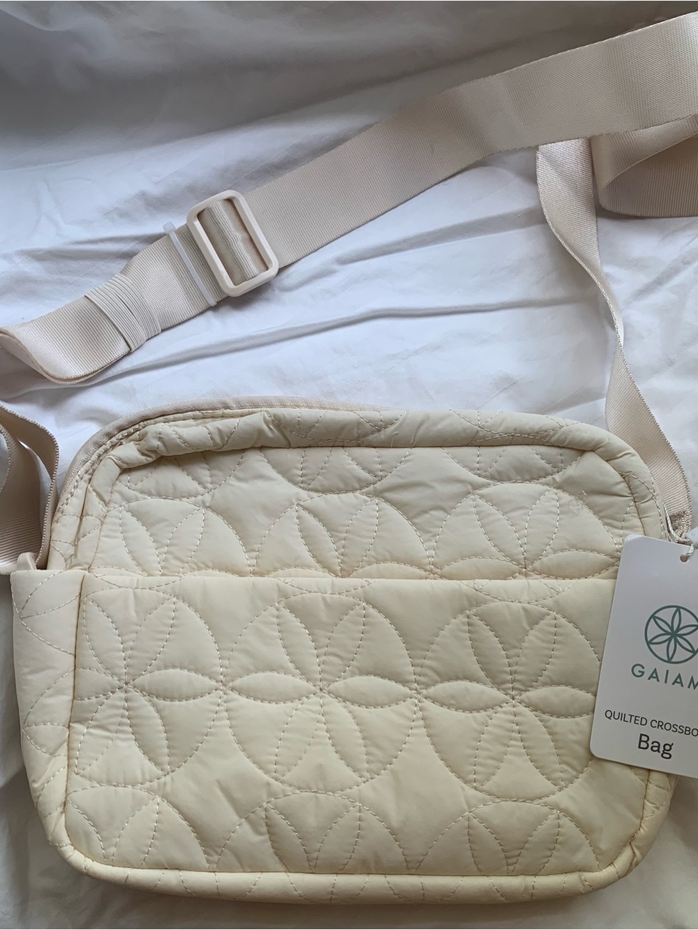 Gaiam Quilted Crossbody Bag Cream Yoga Boho Festival Lightweight - Picture 12 of 14